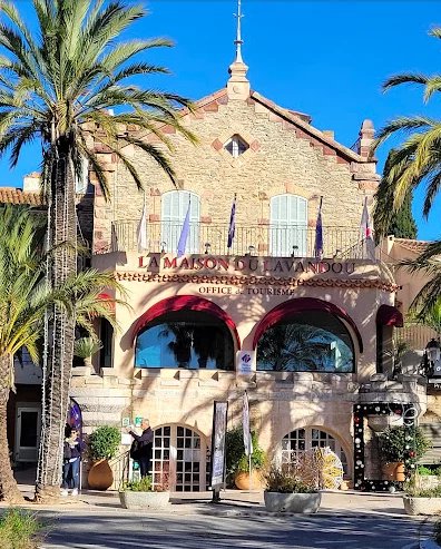 4 Bed, 3 Bath, HouseFor Sale, Le Lavandou, Var