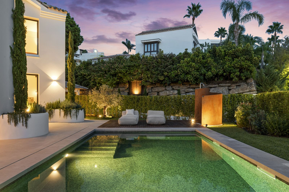 4 Bed, 4 Bath, HouseFor Sale, Benahavis, Malaga