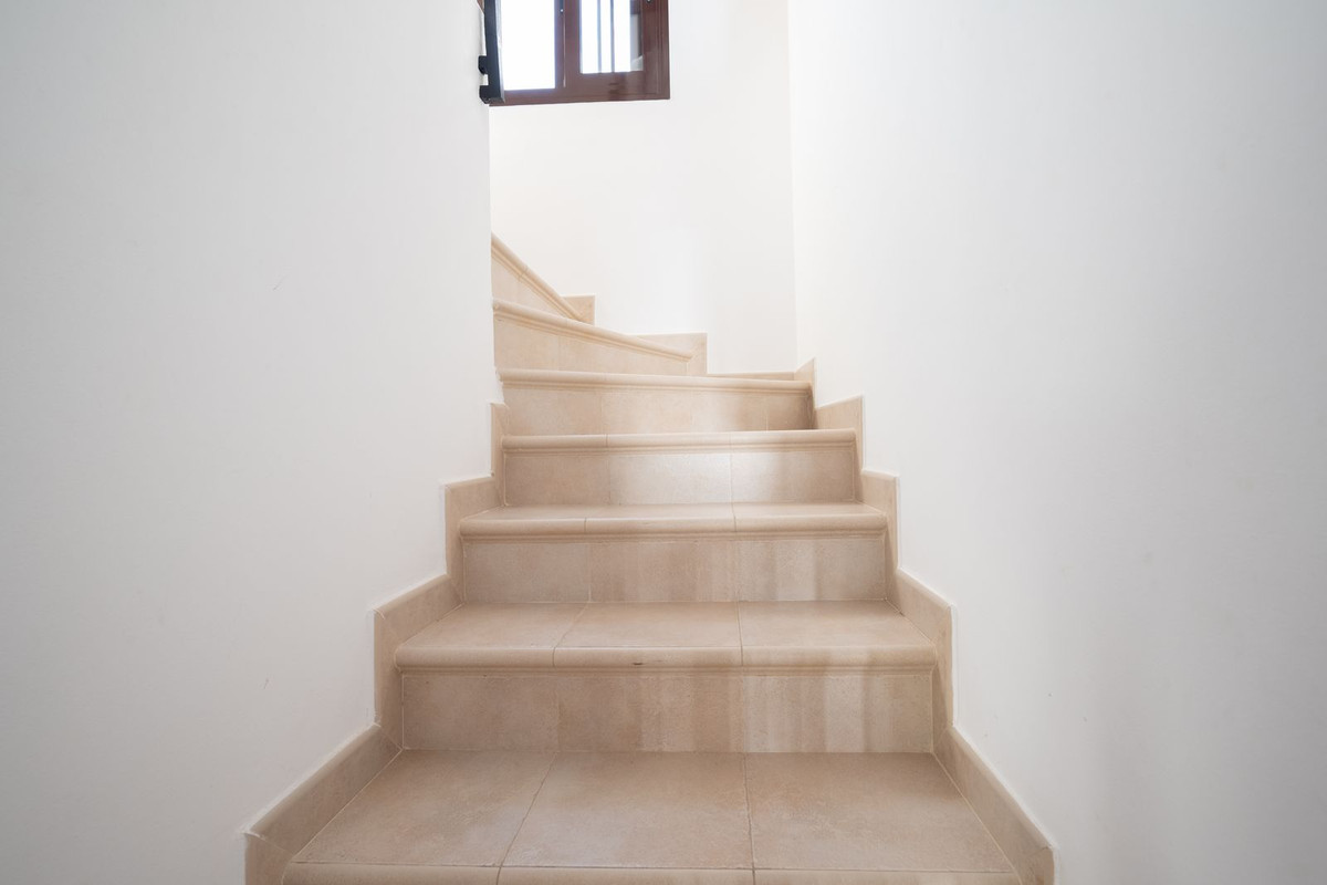 3 Bed, 4 Bath, ApartmentFor Sale, Los Monteros, Malaga