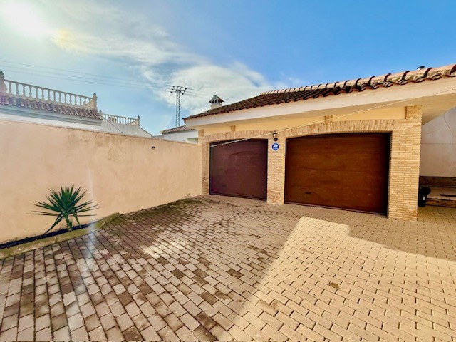 3 Bed, 2 Bath, HouseFor Sale, Avileses, Murcia