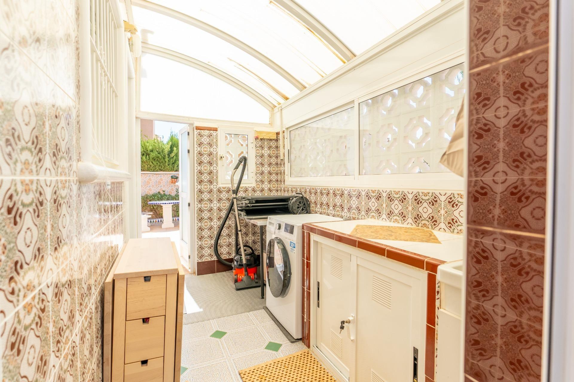 3 Bed, 2 Bath, HouseFor Sale, Torrevieja, Alicante