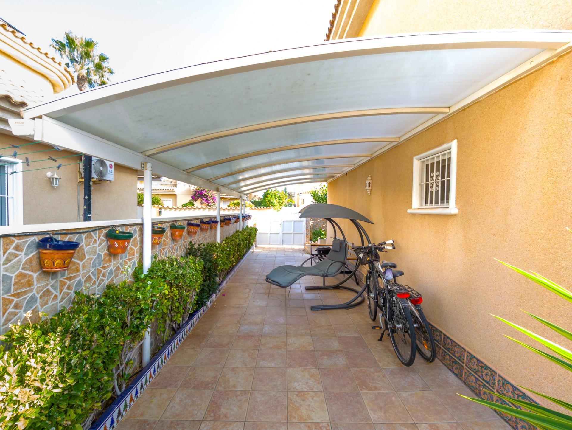 3 Bed, 2 Bath, HouseFor Sale, Torrevieja, Alicante