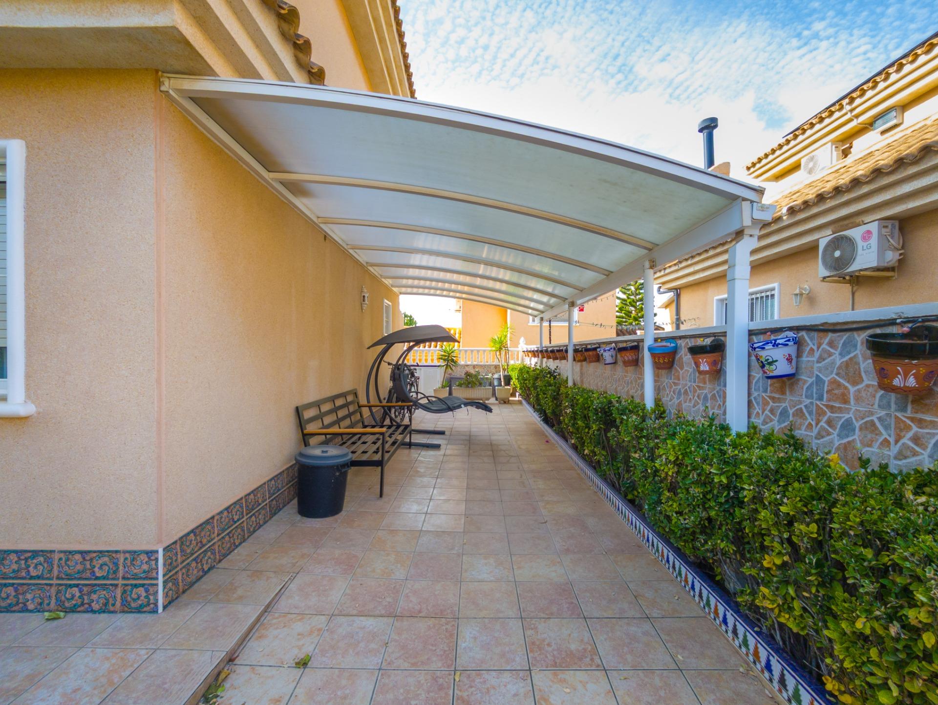 3 Bed, 2 Bath, HouseFor Sale, Torrevieja, Alicante