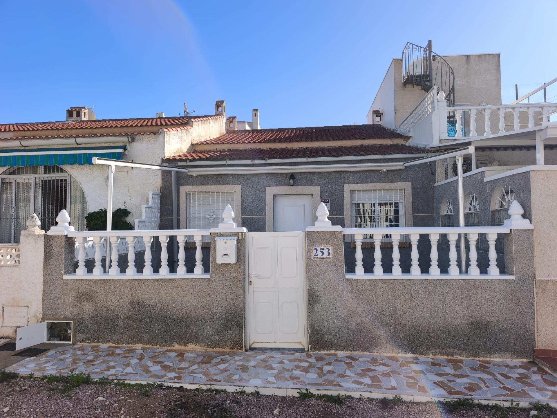 2 Bed, 1 Bath, HouseFor Sale, Torrevieja, Alicante