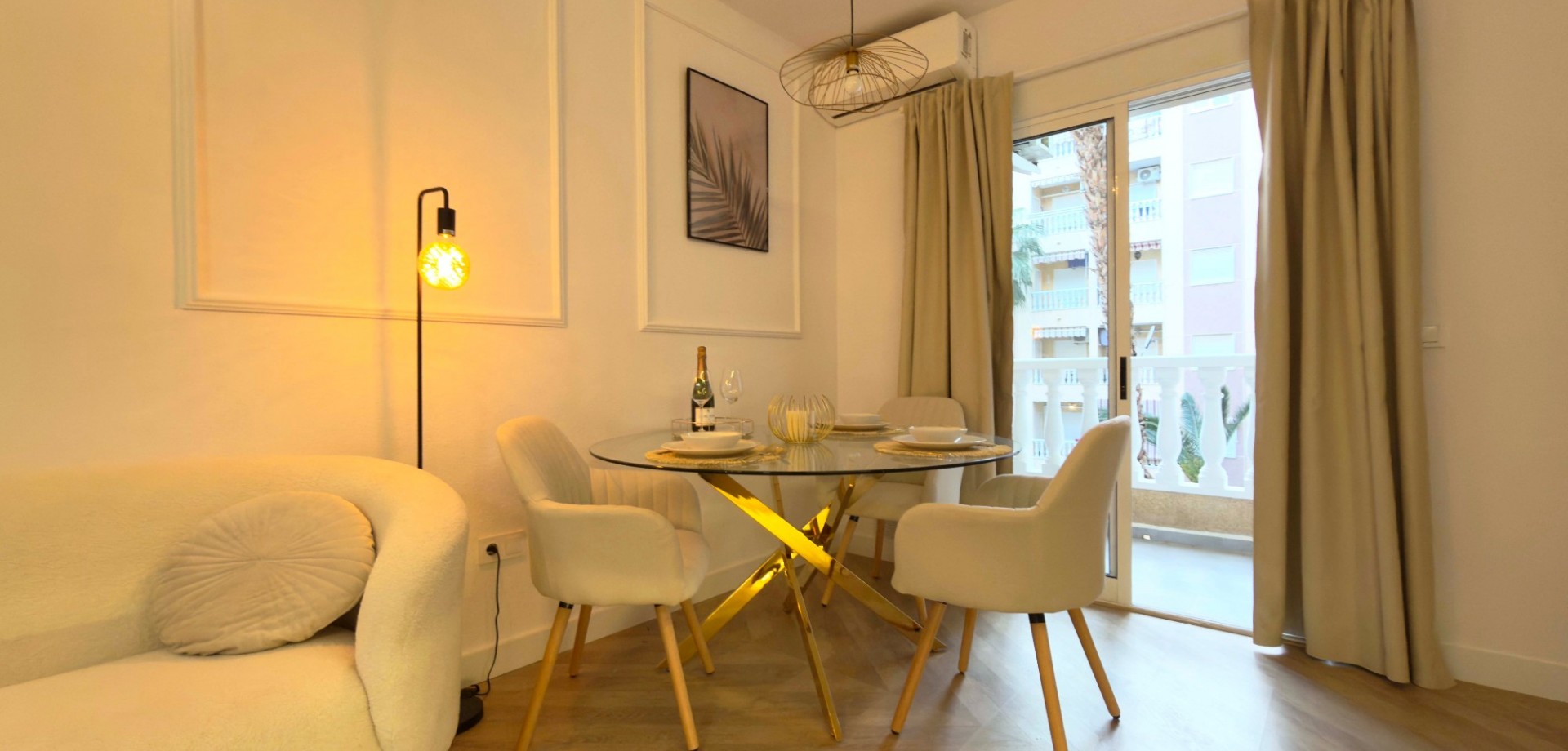 2 Bed, 1 Bath, ApartmentFor Sale, Torrevieja, Alicante