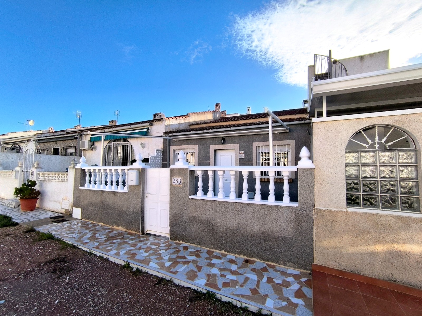 2 Bed, 1 Bath, HouseFor Sale, Torrevieja, Alicante