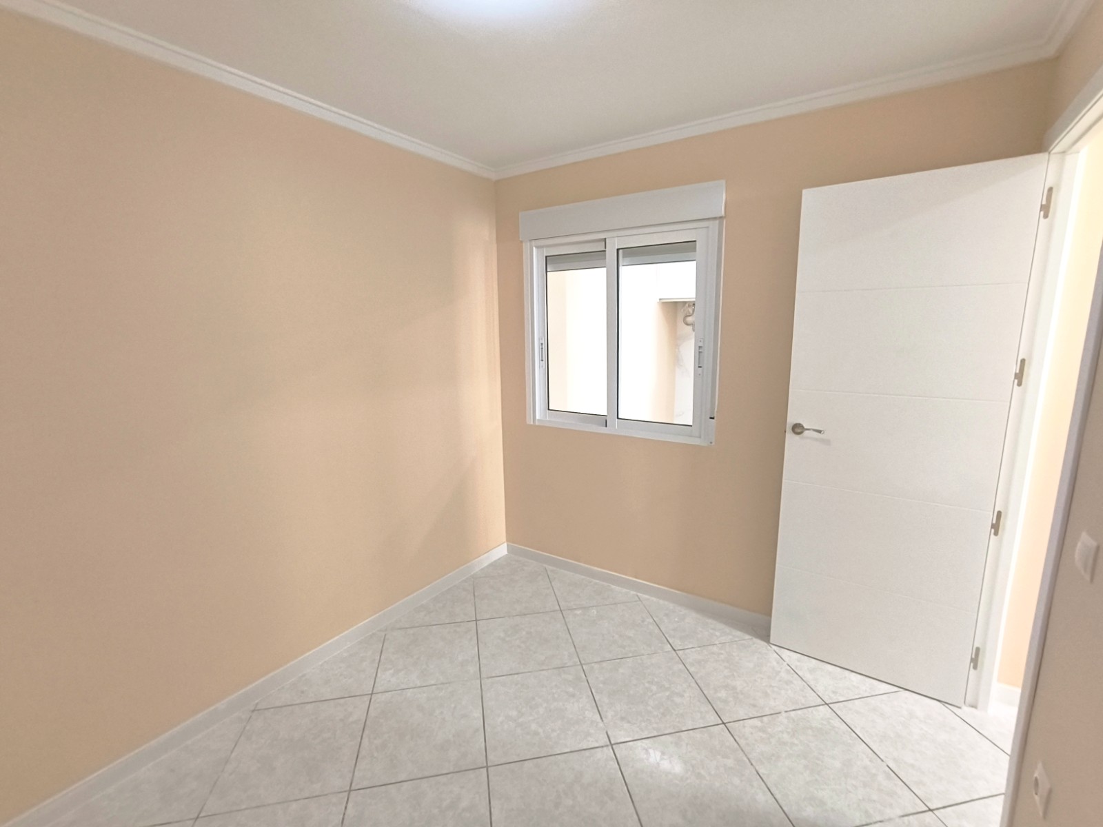 2 Bed, 1 Bath, HouseFor Sale, Torrevieja, Alicante