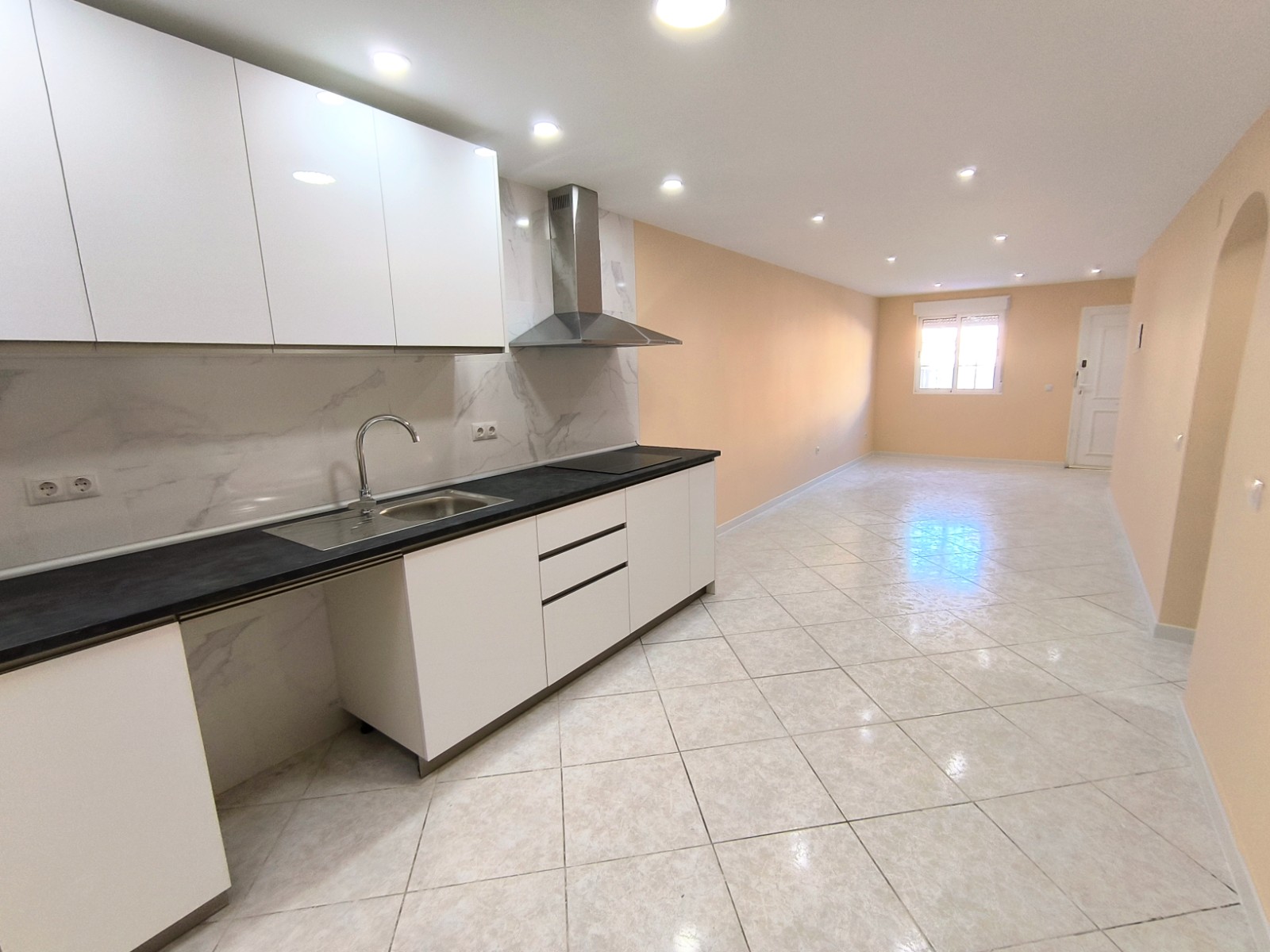2 Bed, 1 Bath, HouseFor Sale, Torrevieja, Alicante