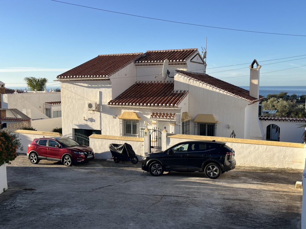 3 Bed, 2 Bath, HouseFor Sale, Nerja, Malaga