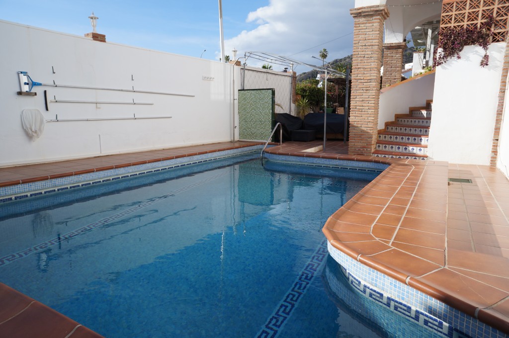 3 Bed, 2 Bath, HouseFor Sale, Nerja, Malaga