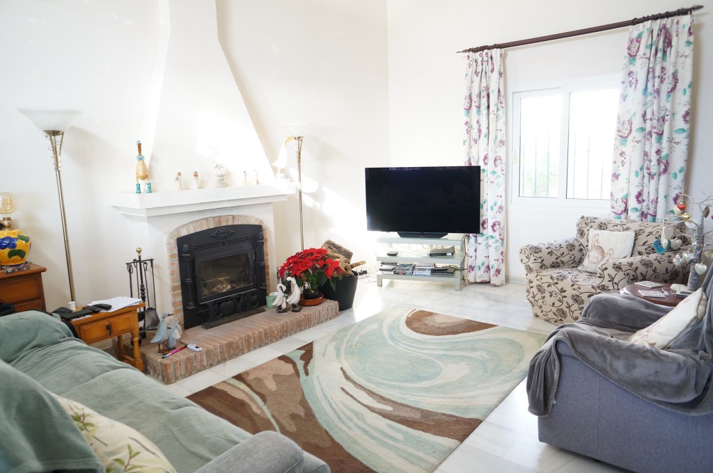 3 Bed, 2 Bath, HouseFor Sale, Nerja, Malaga