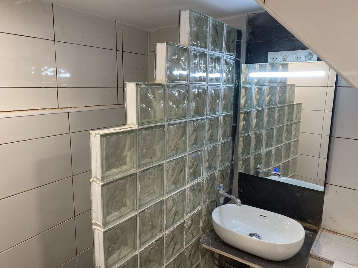 2 Bed, 2 Bath, HouseFor Sale, Estepona, Malaga