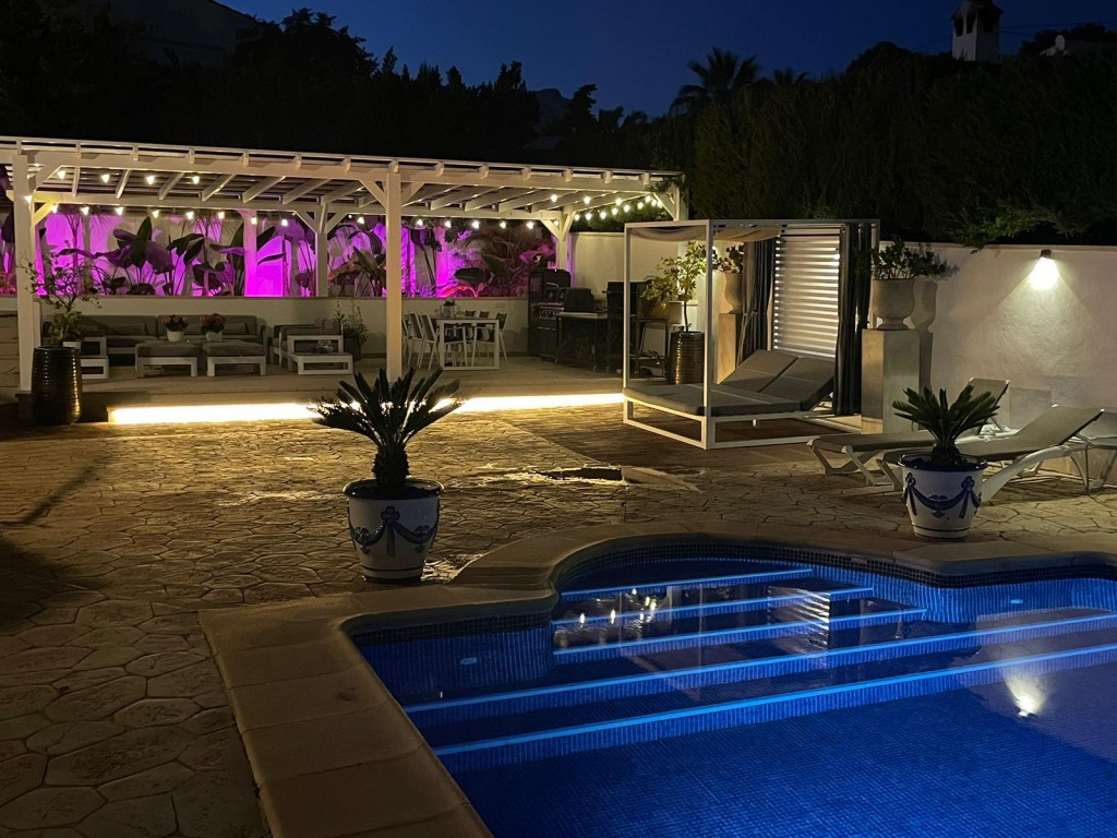 5 Bed, 3 Bath, HouseFor Sale, La Nucia, Alicante