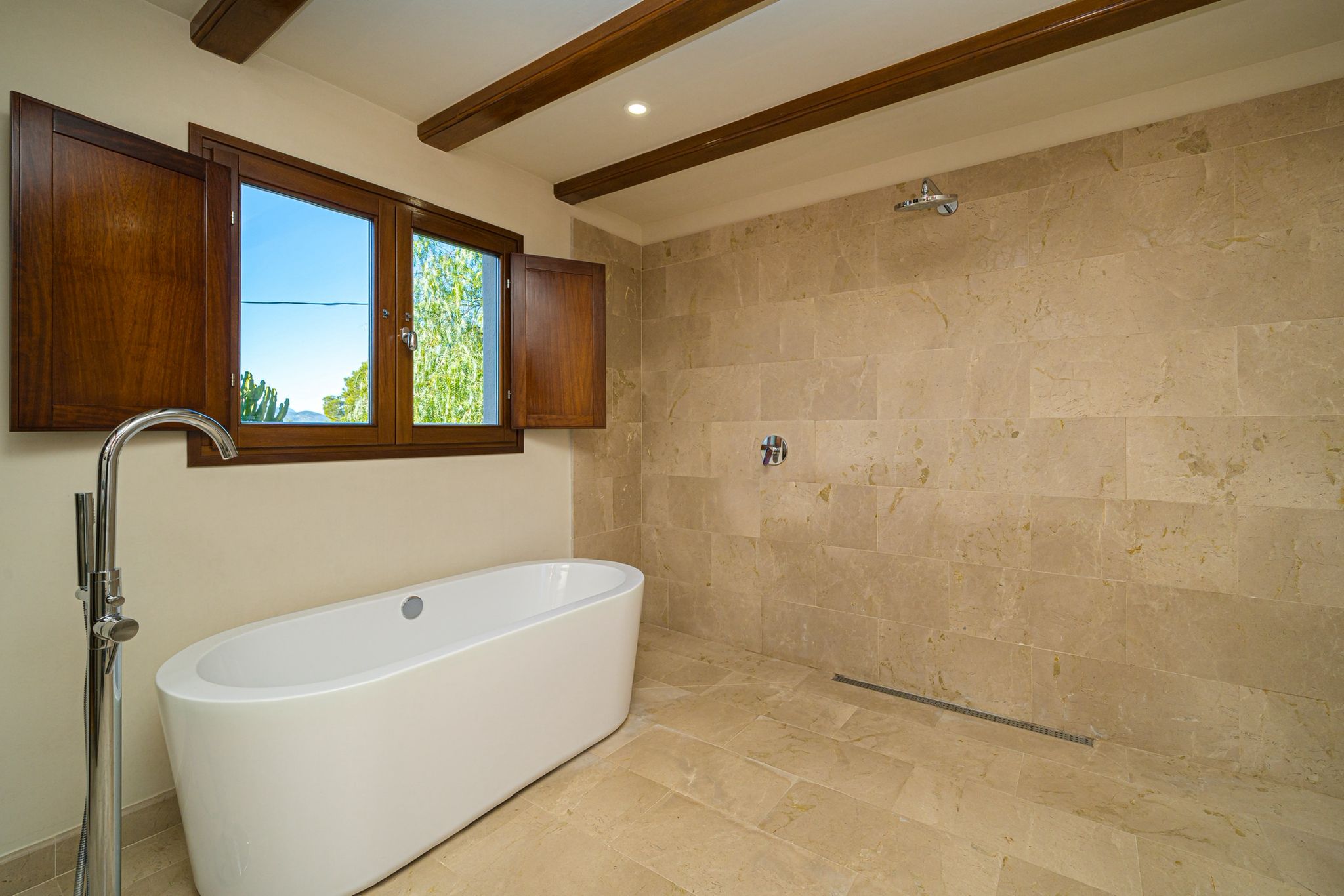 5 Bed, 4 Bath, HouseFor Sale, Javea, Alicante