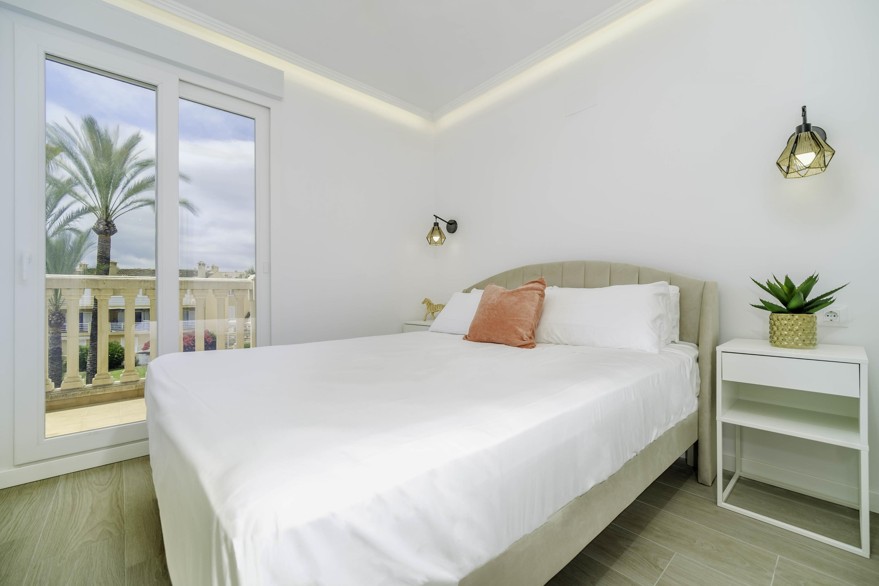 4 Bed, 2 Bath, ApartmentFor Sale, Javea, Alicante