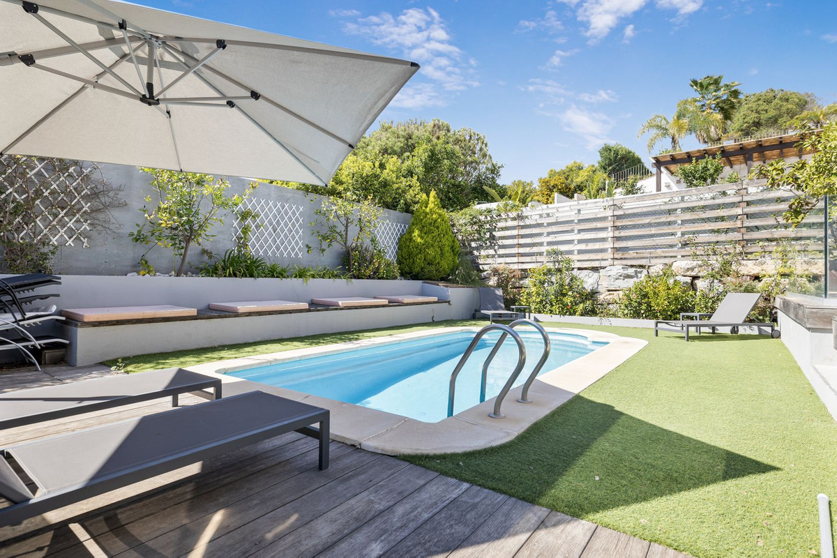 5 Bed, 4 Bath, HouseFor Sale, Benahavis, Malaga