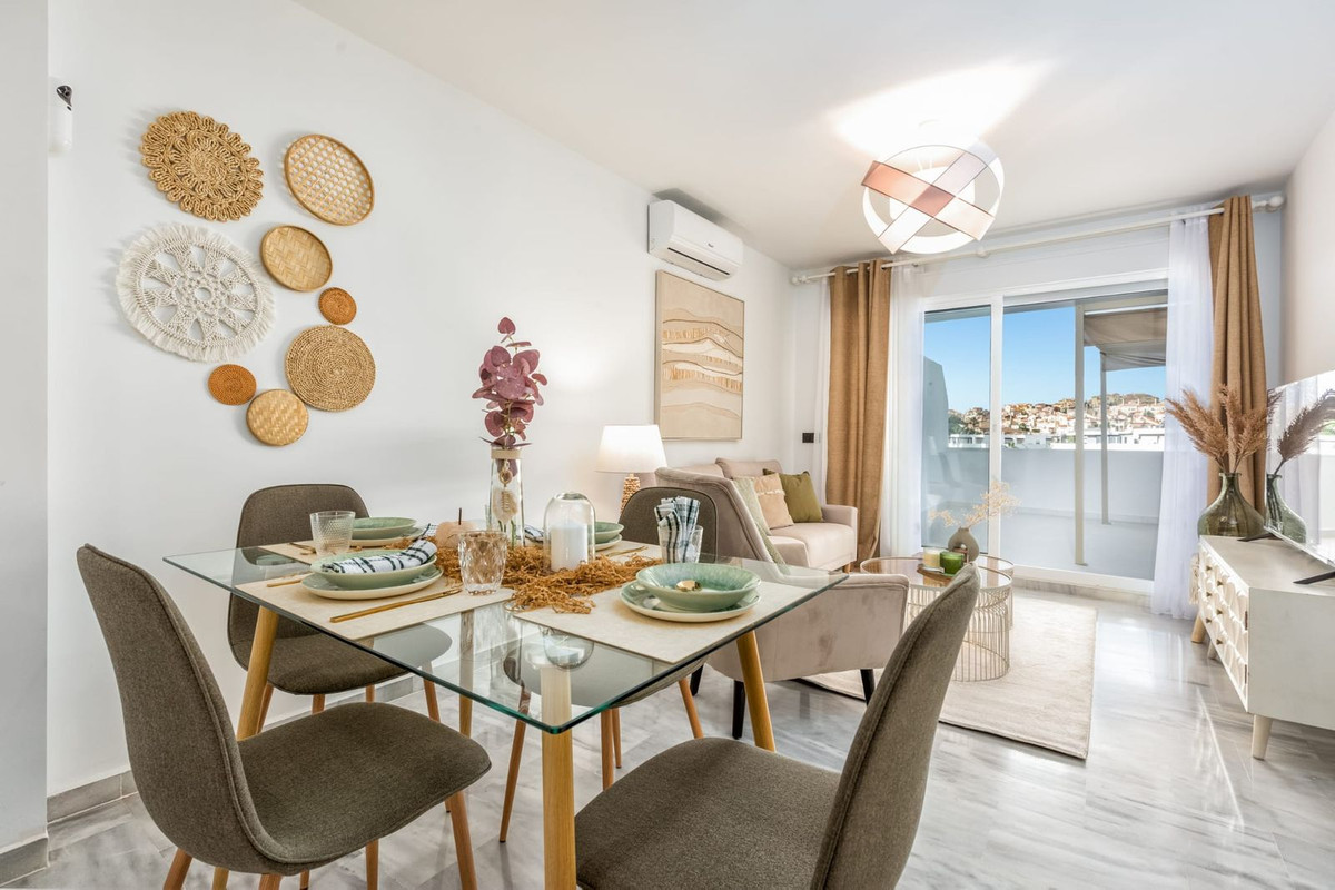 2 Bed, 1 Bath, ApartmentFor Sale, Riviera Del Sol, Malaga