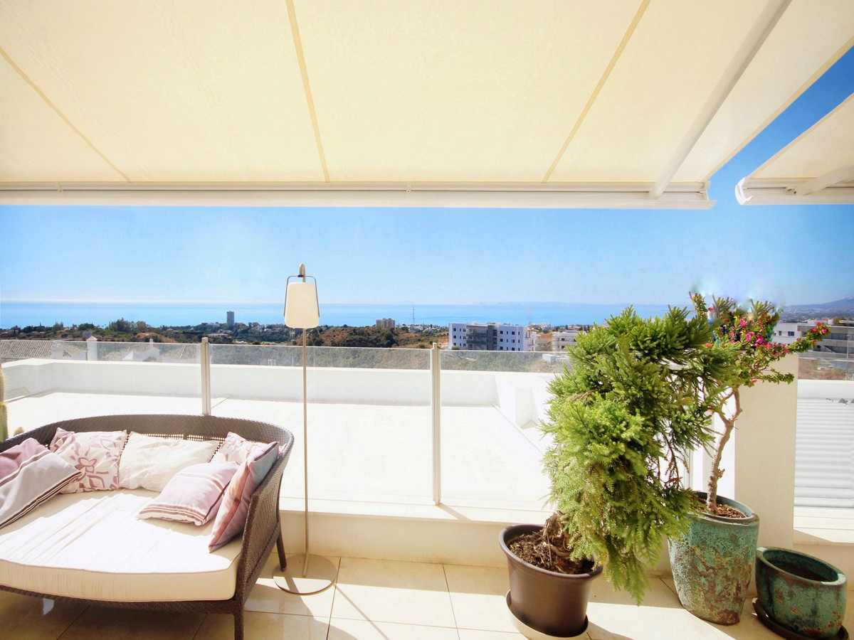 2 Bed, 2 Bath, ApartmentFor Sale, Los Monteros, Malaga