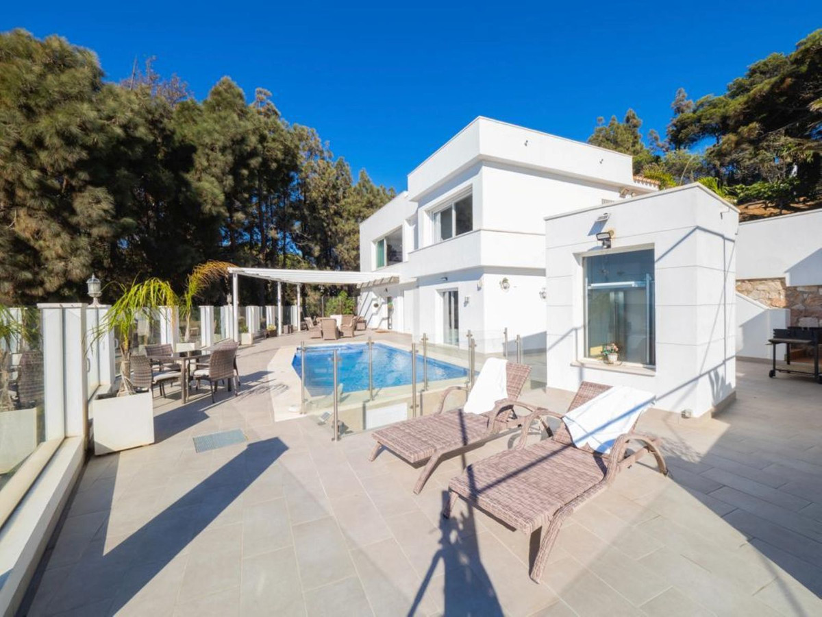 6 Bed, 7 Bath, HouseFor Sale, El Chaparral, Malaga