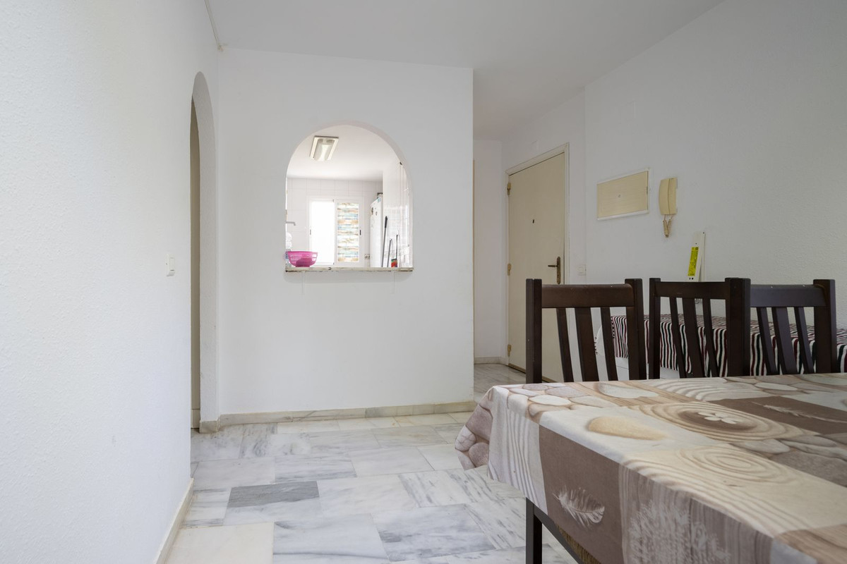3 Bed, 2 Bath, ApartmentFor Sale, Riviera Del Sol, Malaga