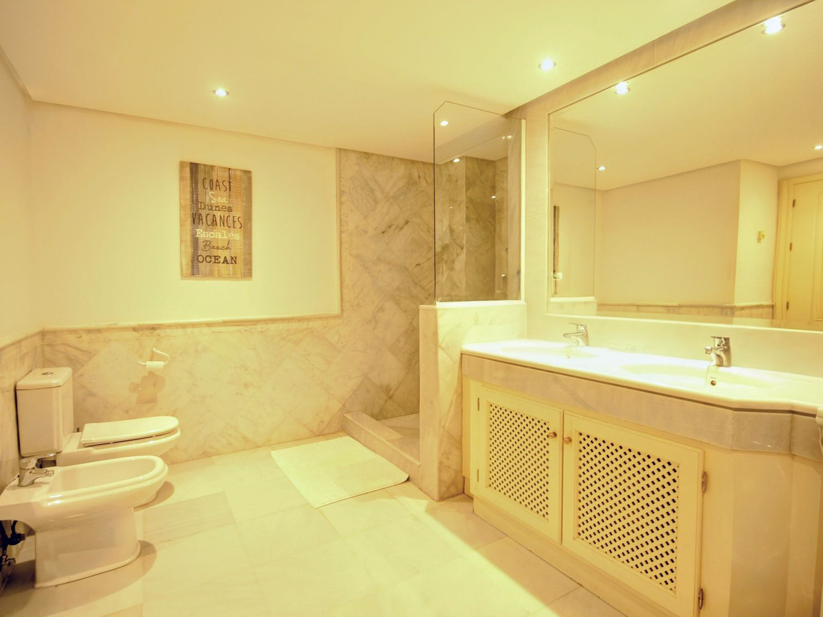 2 Bed, 2 Bath, ApartmentFor Sale, Elviria, Malaga