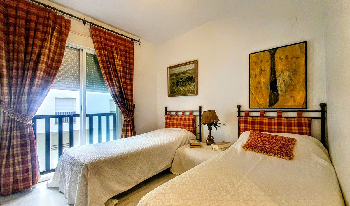 2 Bed, 2 Bath, ApartmentFor Sale, Puerto Banus, Malaga