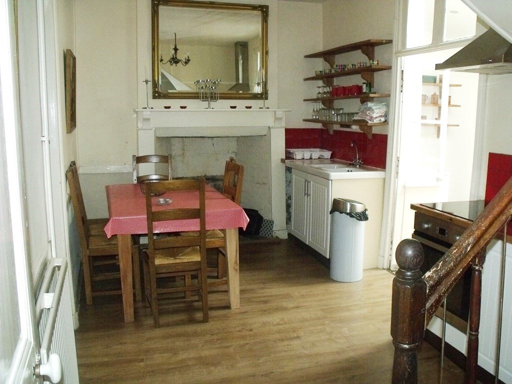 3 Bed, 2 Bath, HouseFor Sale, Madré, Pays-de-la-Loire, 53250