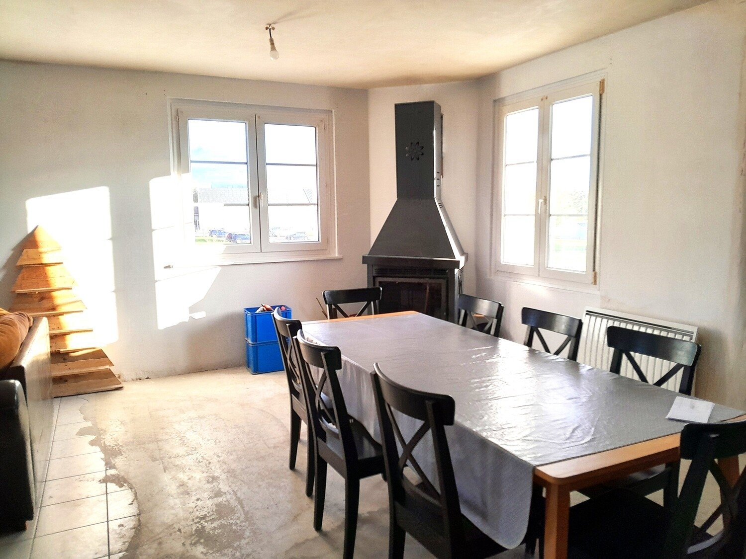 3 Bed, 1.5 Bath, HouseFor Sale, Neuilly-le-Vendin, Pays-de-la-Loire, 53250