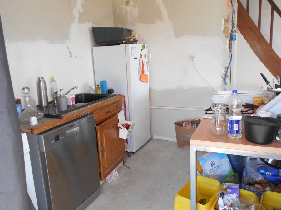 3 Bed, 1.5 Bath, HouseFor Sale, Neuilly-le-Vendin, Pays-de-la-Loire, 53250