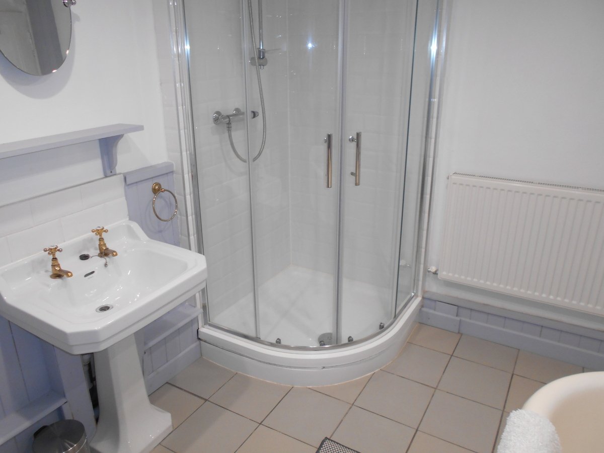 3 Bed, 2 Bath, HouseFor Sale, Saint-Aignan-de-Couptrain, Pays-de-la-Loire, 53250