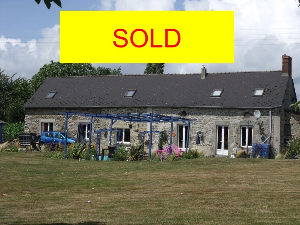 4 Bed, 2 Bath, HouseFor Sale, Saint-Aubin-du-Désert, Pays-de-la-Loire, 53700