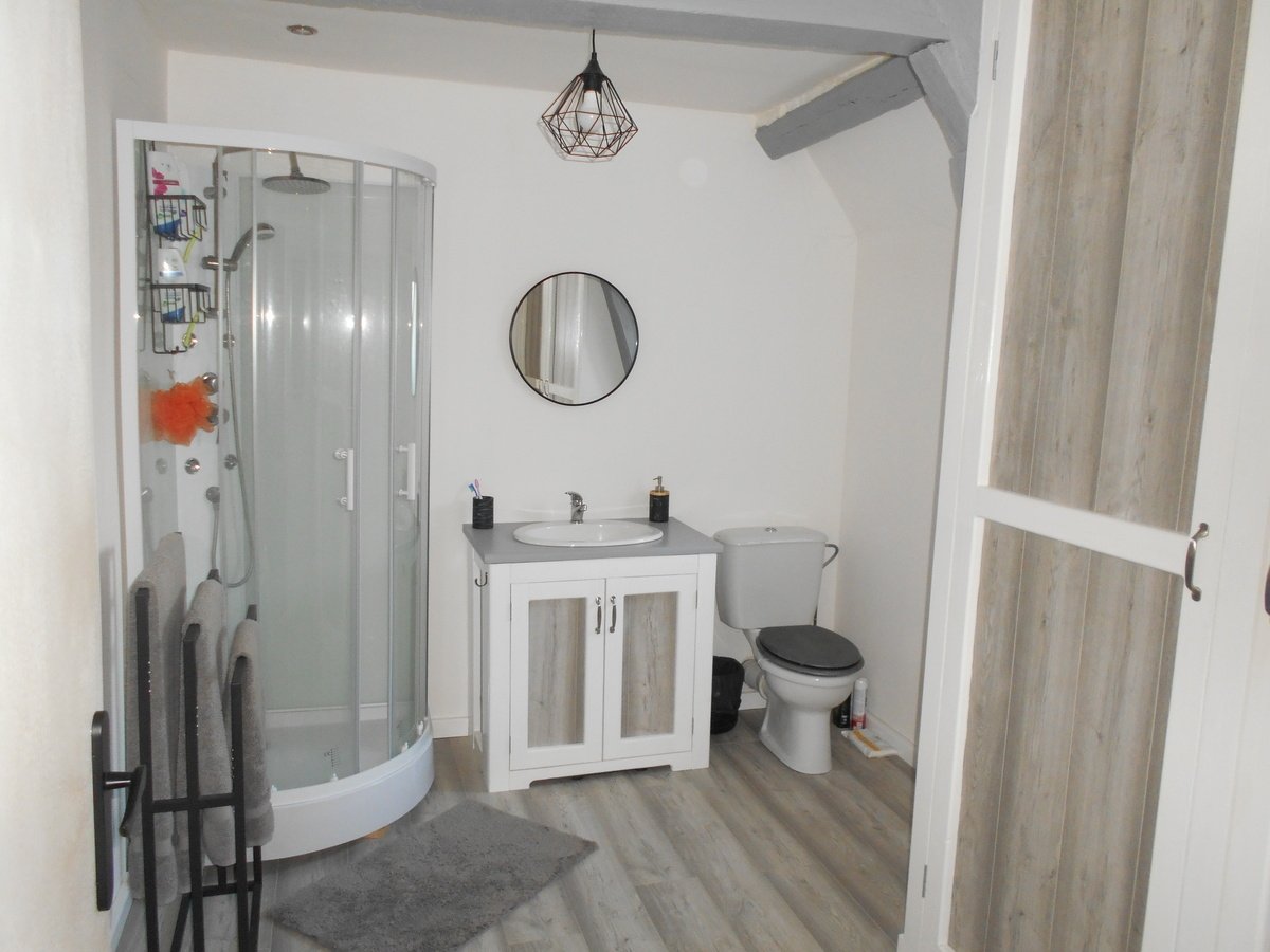 3 Bed, 1 Bath, HouseFor Sale, Lignieres Orgeres, Pays-de-la-Loire, 53140