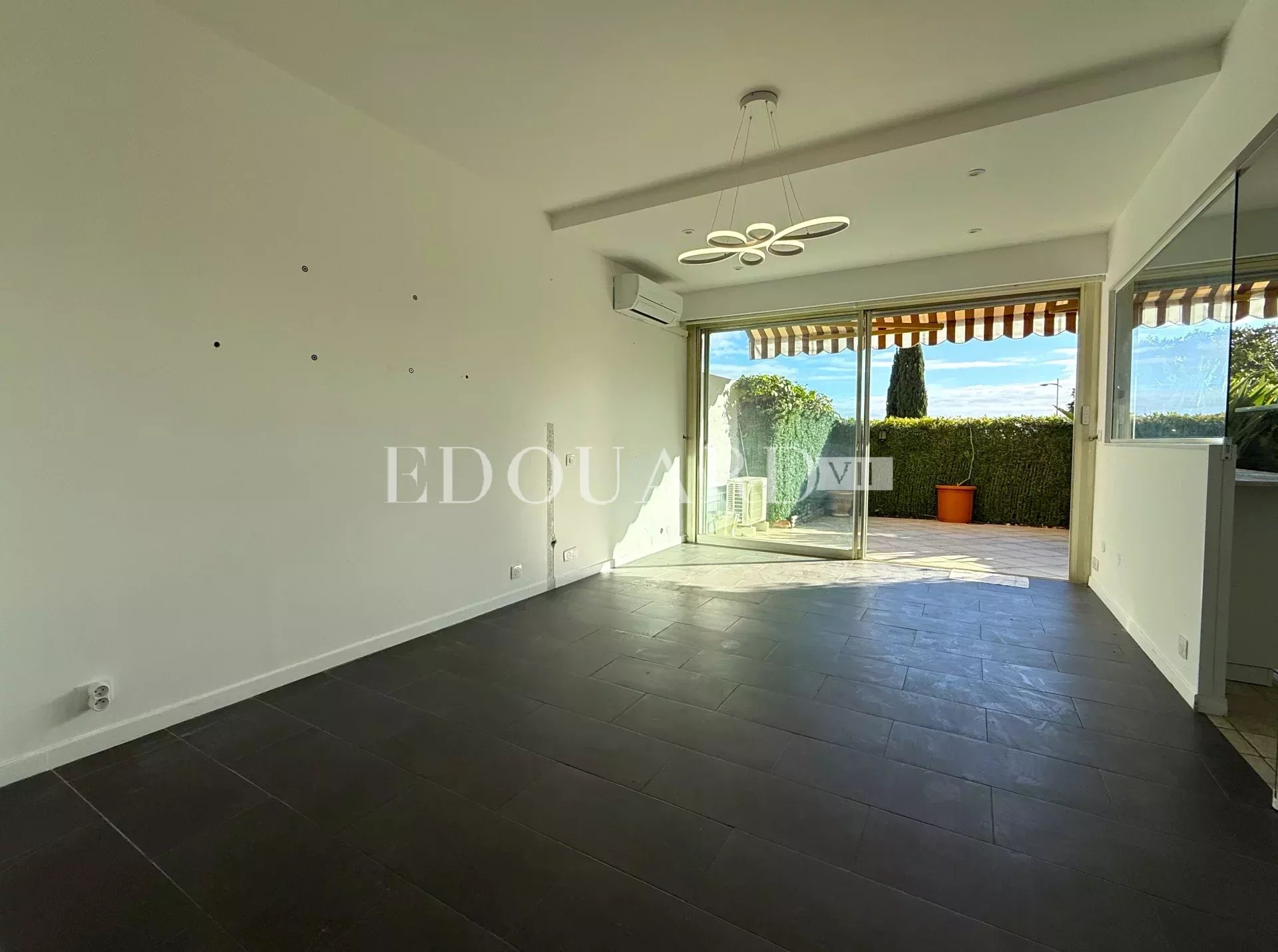 1 Bath, ApartmentFor Sale, Roquebrune-Cap-Martin, Alpes-Maritimes