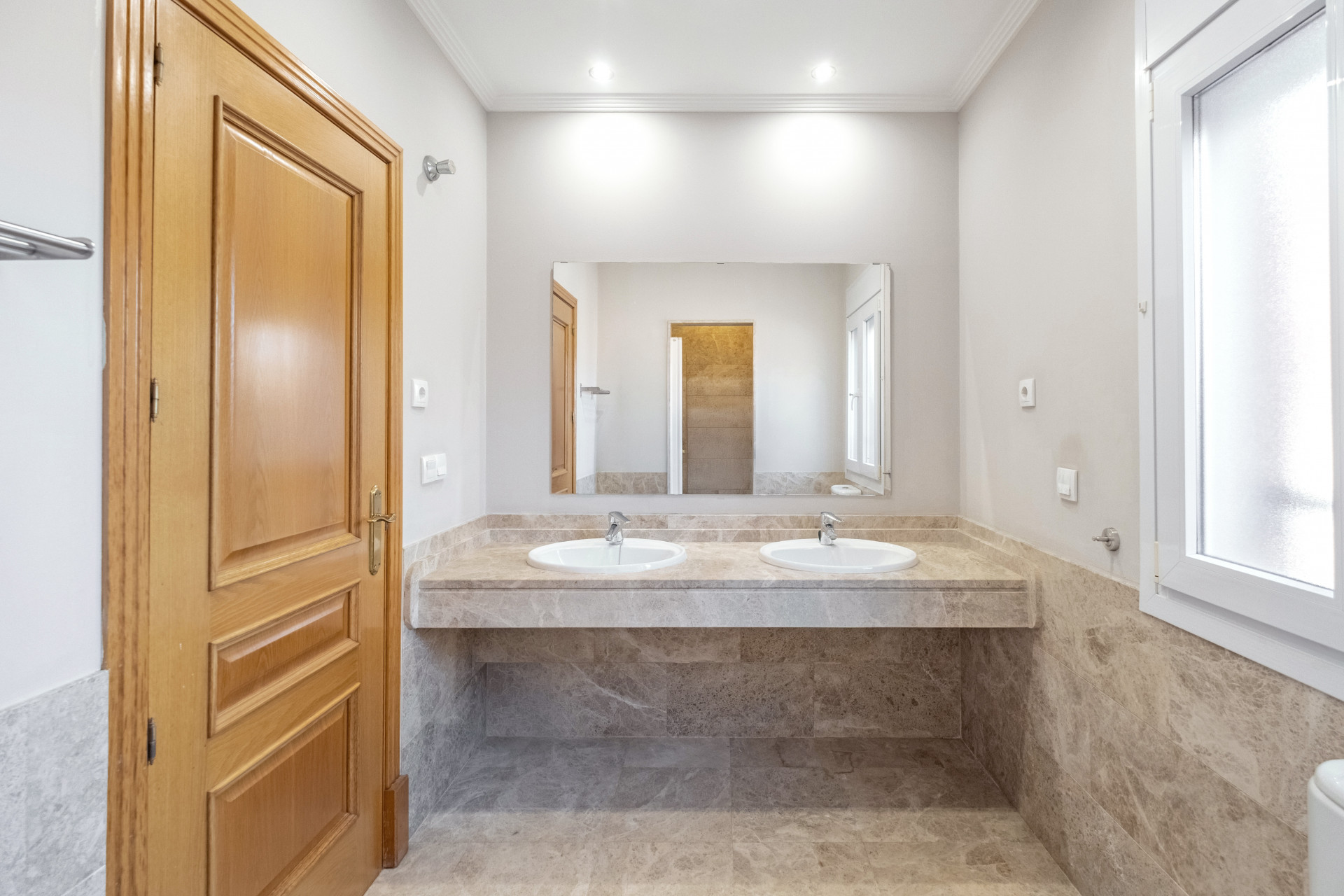 4 Bed, 4 Bath, HouseFor Sale, Marbella, Malaga