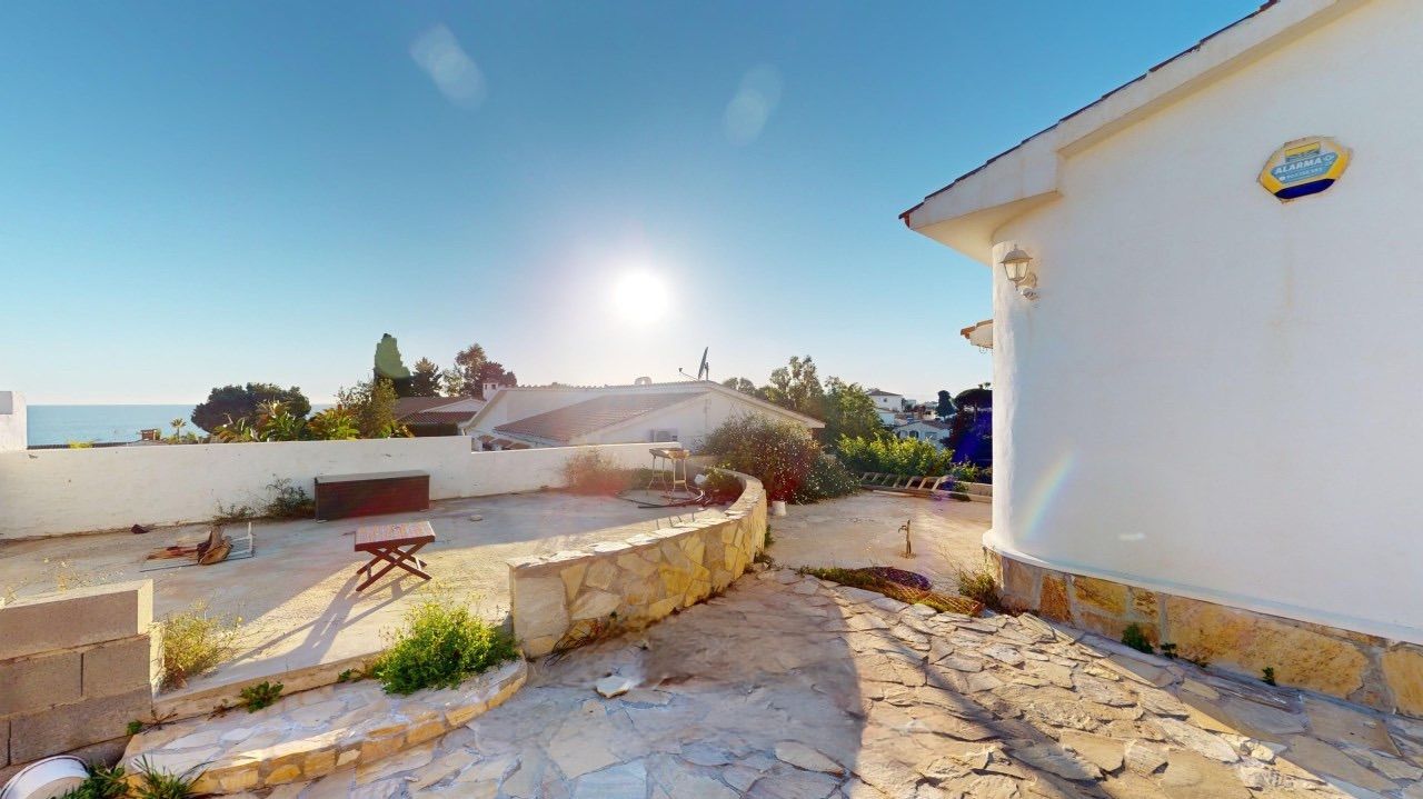 4 Bed, 4 Bath, HouseFor Sale, Benajarafe, Malaga, 29790