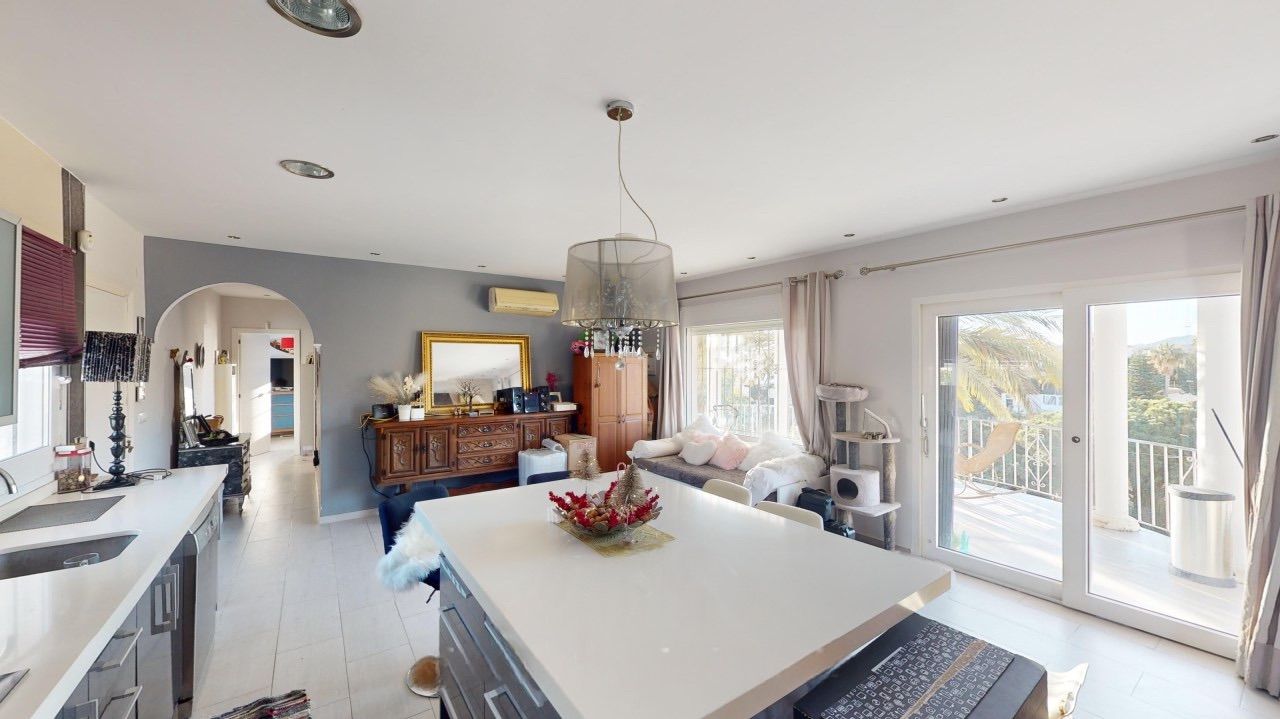 4 Bed, 4 Bath, HouseFor Sale, Benajarafe, Malaga, 29790