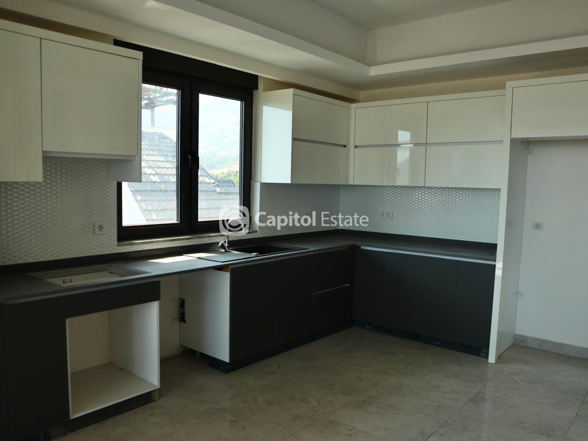 4 Bed, 2 Bath, ApartmentFor Sale, Hasbahce
