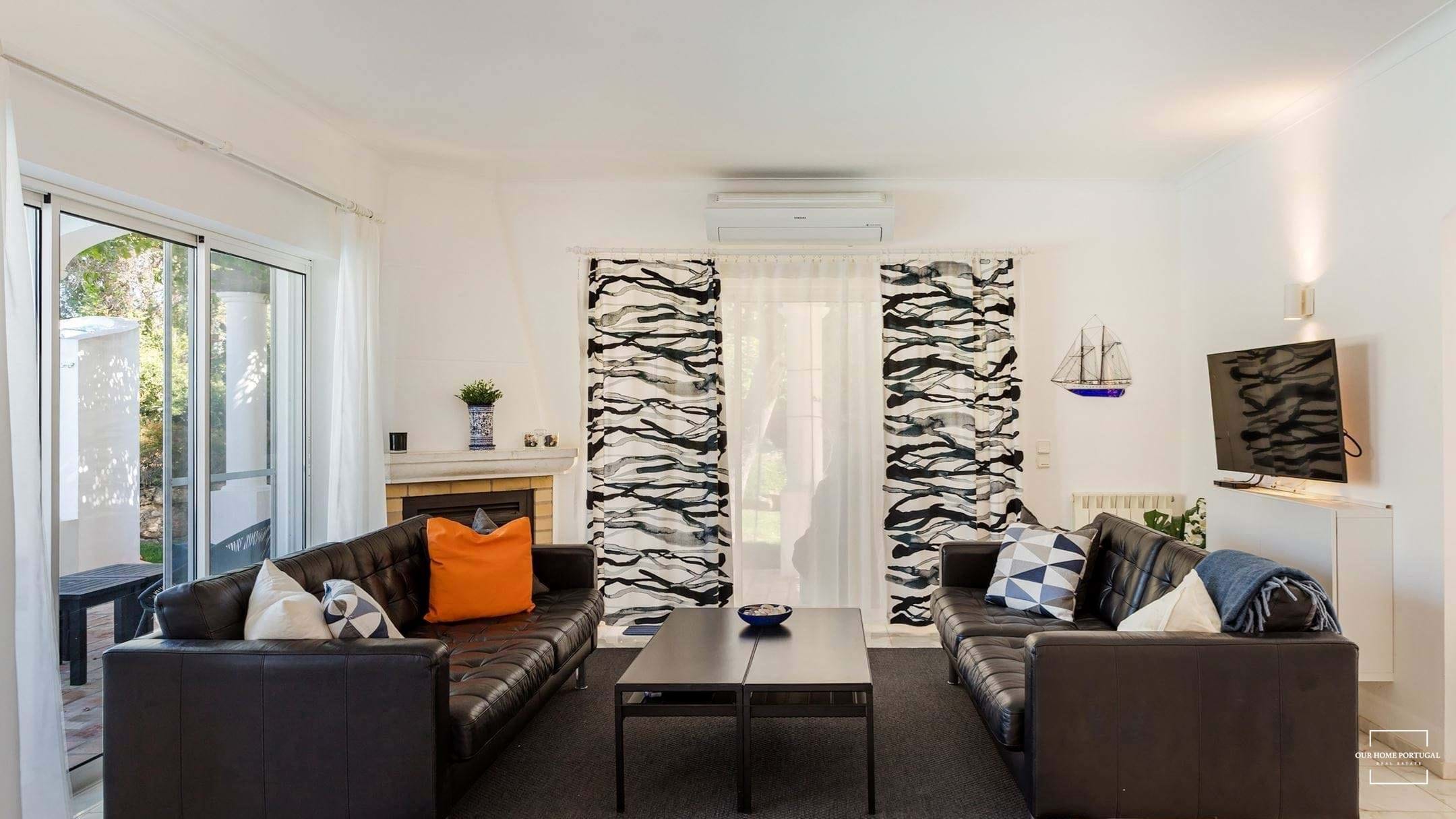 3 Bed, 2 Bath, HouseFor Sale, Lagoa, Faro, 8401-908