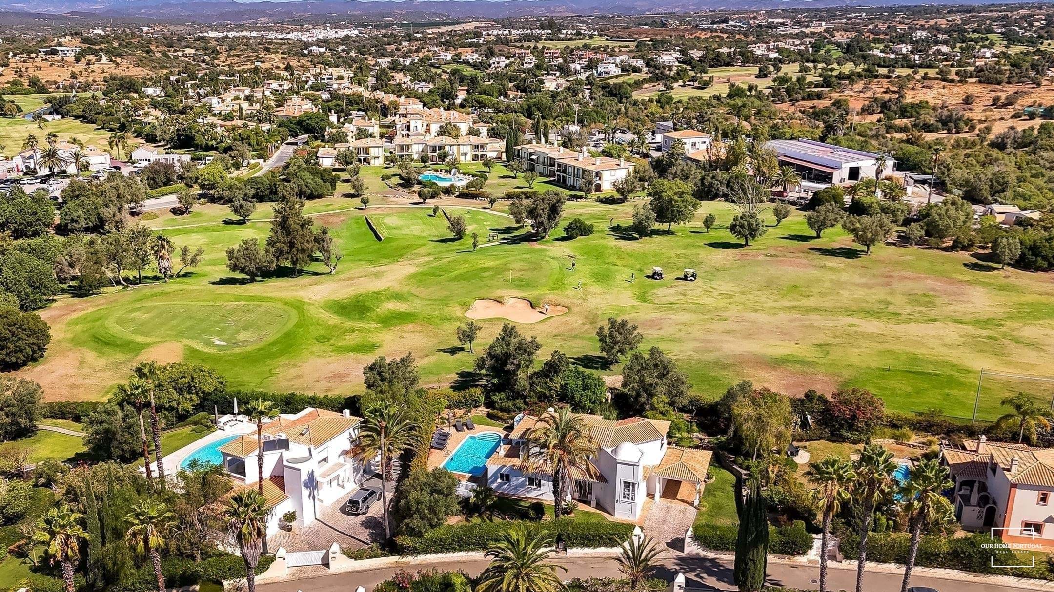 3 Bed, 2 Bath, HouseFor Sale, Lagoa, Faro, 8401-908