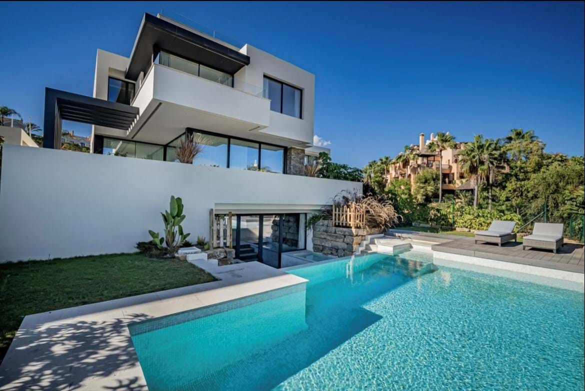 4 Bed, 4 Bath, HouseFor Sale, Malaga, Andalusia, 29680