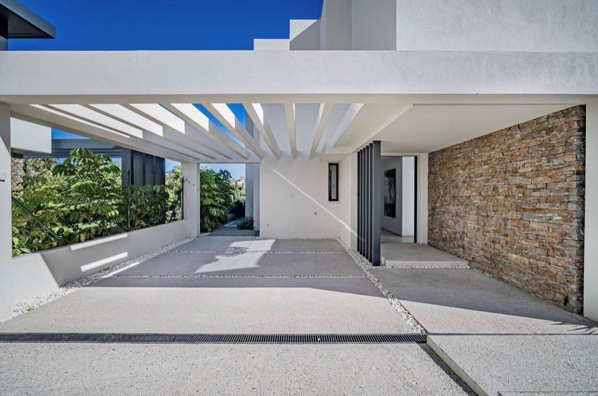 4 Bed, 4 Bath, HouseFor Sale, Malaga, Andalusia, 29680