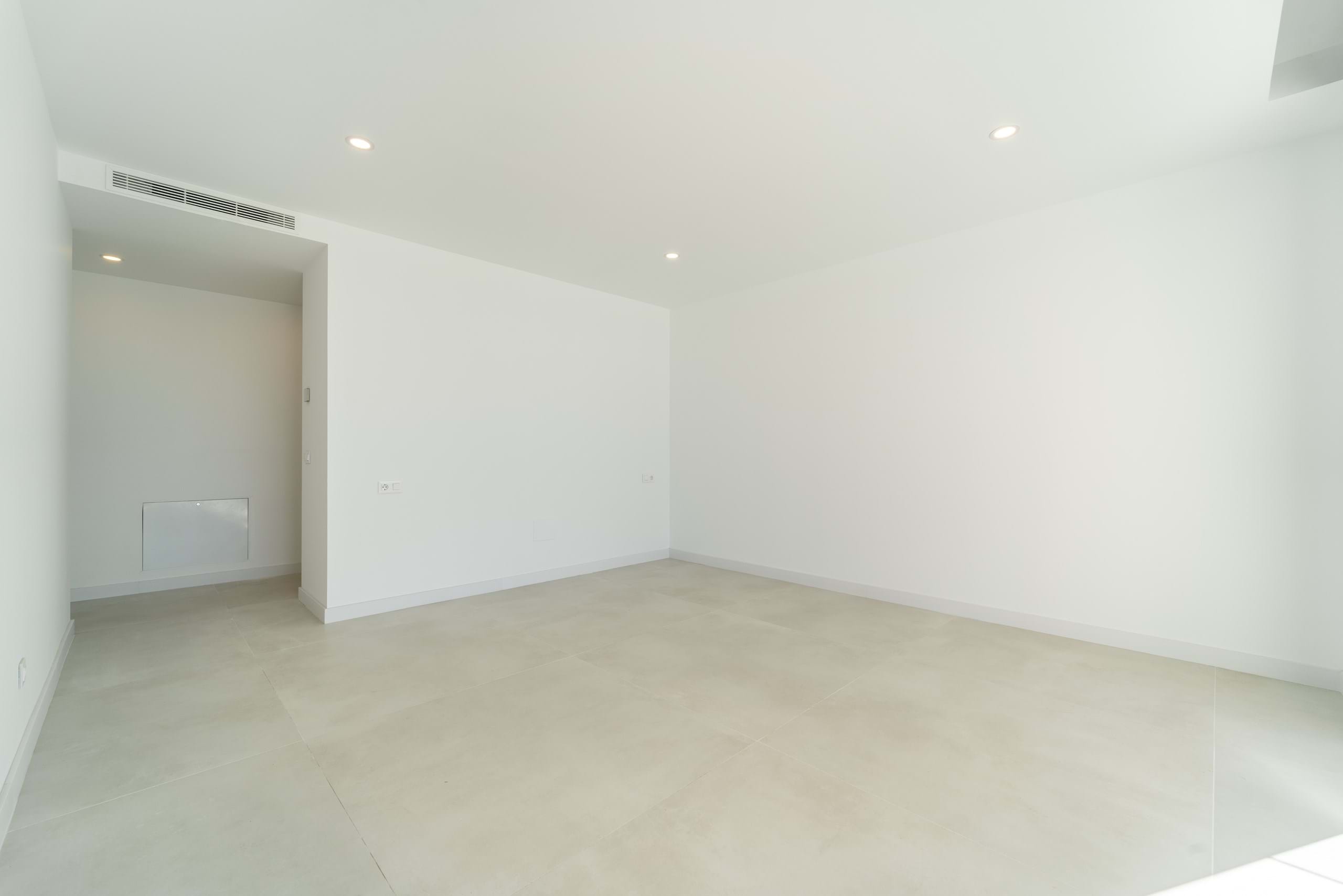 5 Bed, 4 Bath, HouseFor Sale, Malaga, Andalusia, 29639