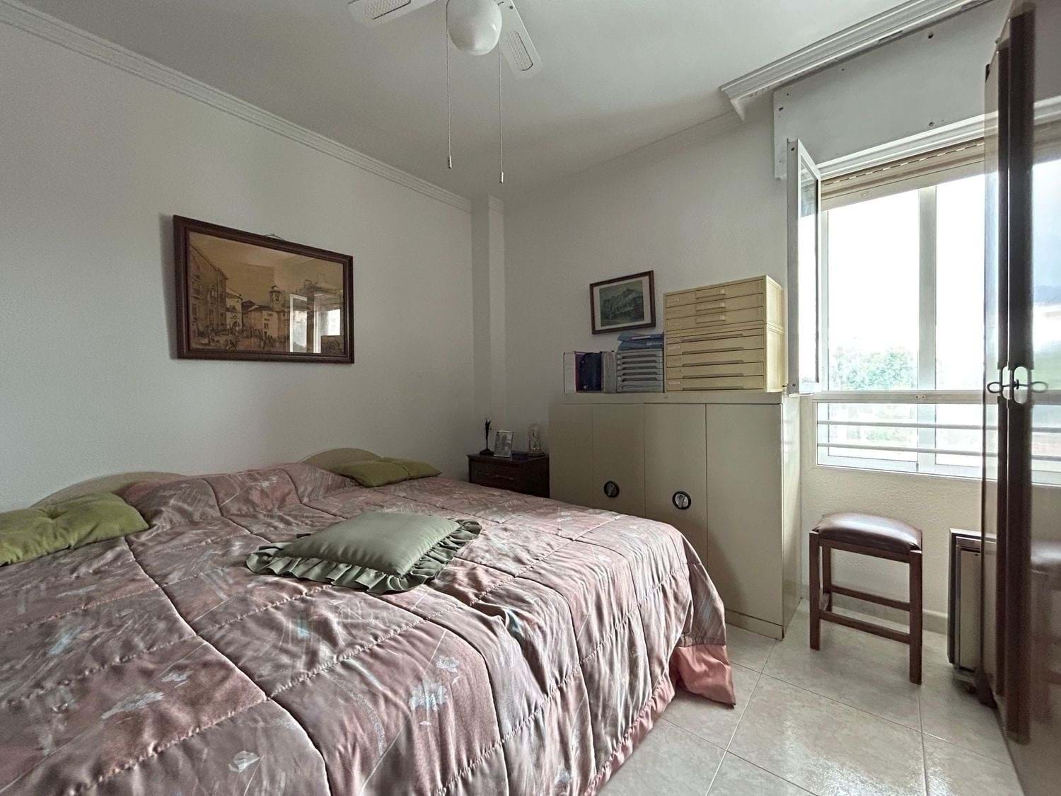 4 Bed, 2 Bath, ApartmentFor Sale, Malaga, Andalusia, 29631