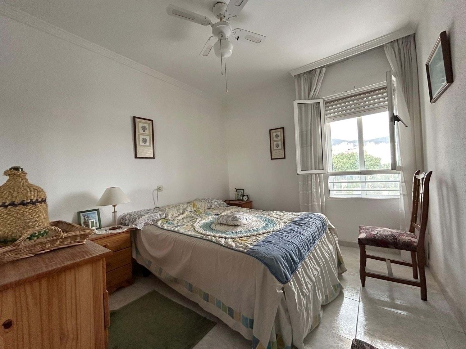 4 Bed, 2 Bath, ApartmentFor Sale, Malaga, Andalusia, 29631