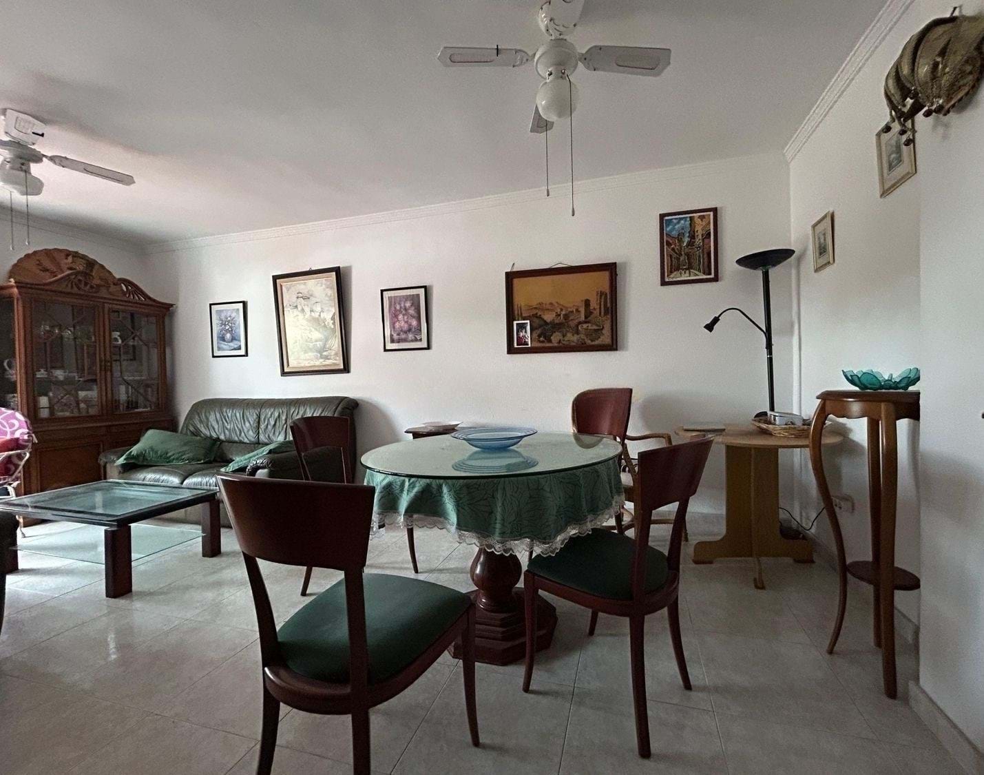 4 Bed, 2 Bath, ApartmentFor Sale, Malaga, Andalusia, 29631