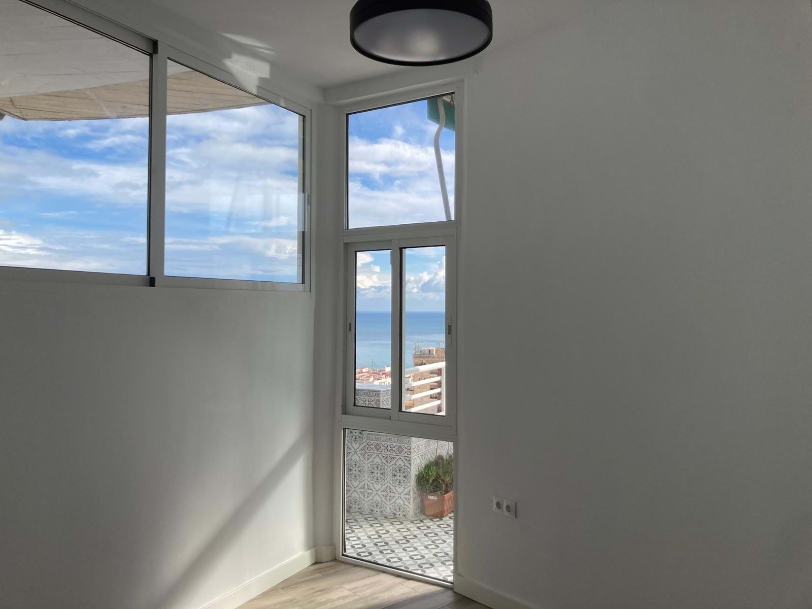 2 Bed, 1 Bath, ApartmentFor Sale, Malaga, Andalusia, 29620