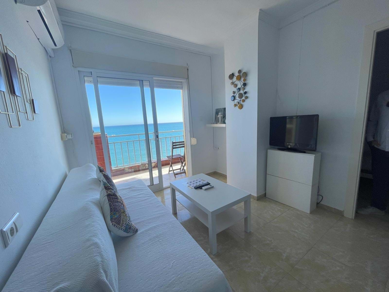 2 Bed, 1 Bath, ApartmentFor Sale, Malaga, Andalusia, 29640