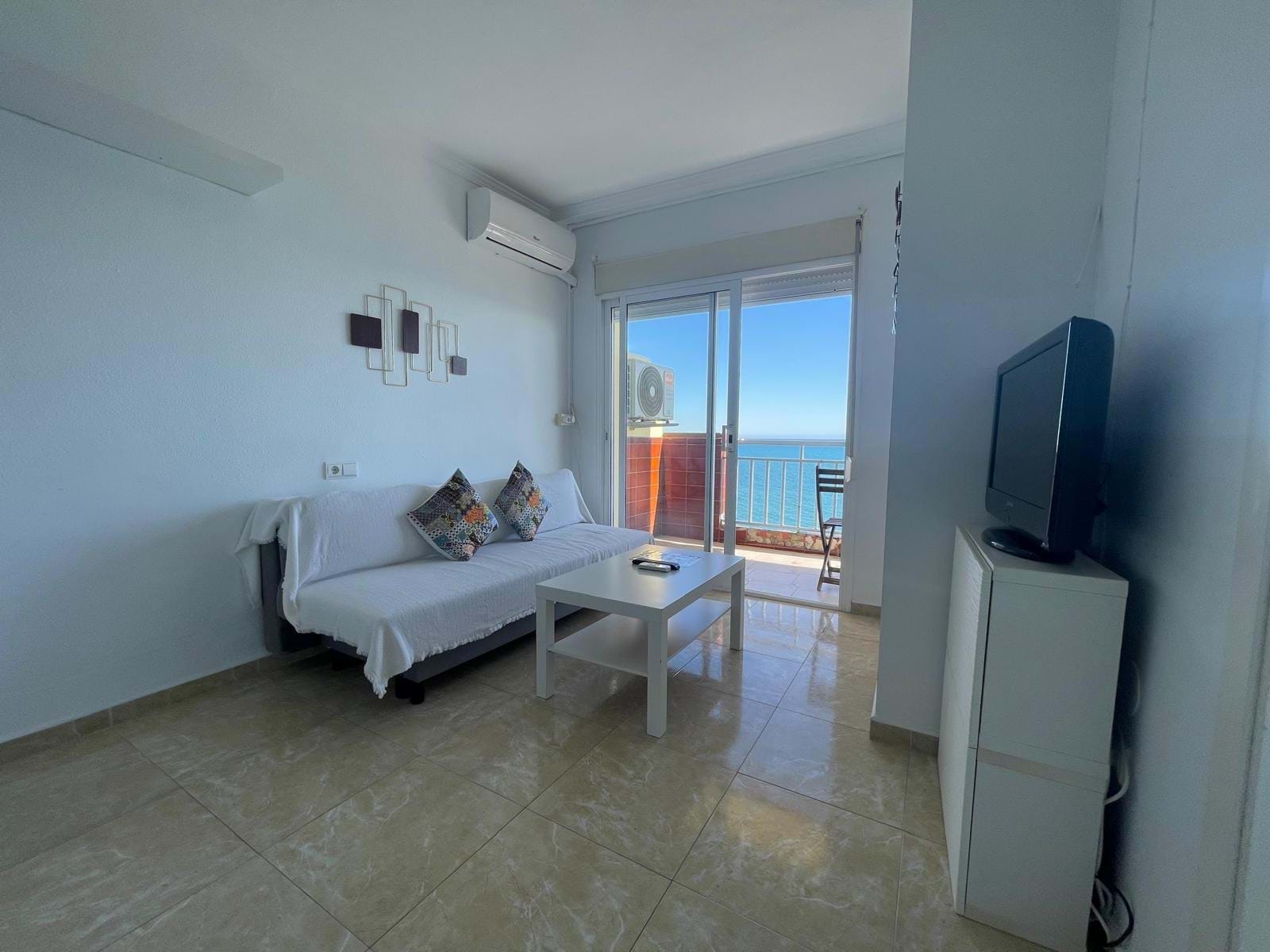 2 Bed, 1 Bath, ApartmentFor Sale, Malaga, Andalusia, 29640