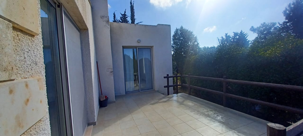 3 Bed, 2 Bath, HouseFor Sale, Kamares, Paphos