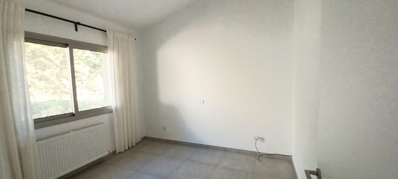 3 Bed, 2 Bath, HouseFor Sale, Kamares, Paphos